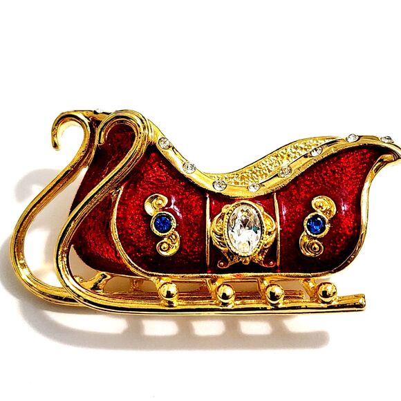 Christmas Sleigh Brooch Pin 3D Goldtone Metal Red Enamel Rhinestones Vintage - Picture 1 of 11